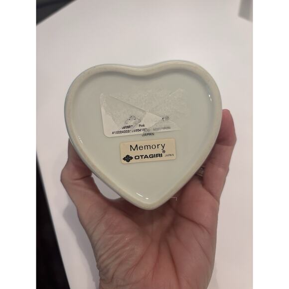 Vintage Heart Shaped OTAGIRI Porcelain Cat and Ballet Slipper Music Box "Memory" - Picture 5 of 7